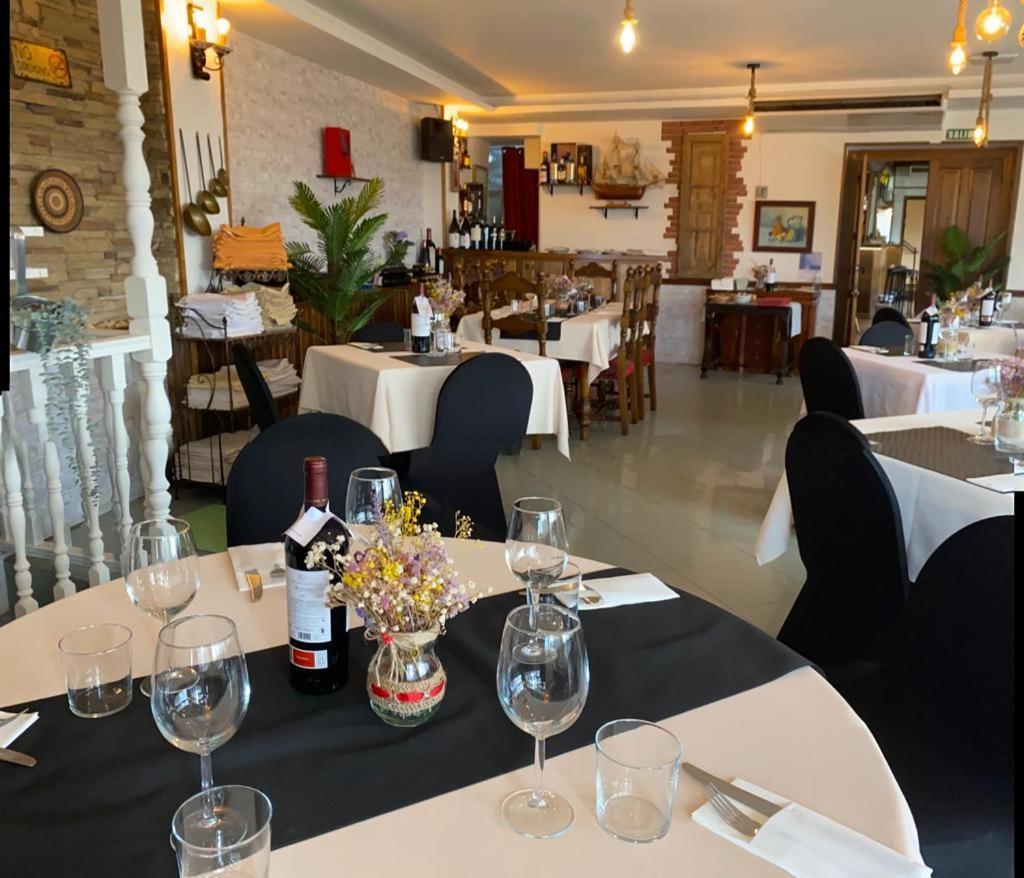 Hostal Mainz Piedralaves Dış mekan fotoğraf