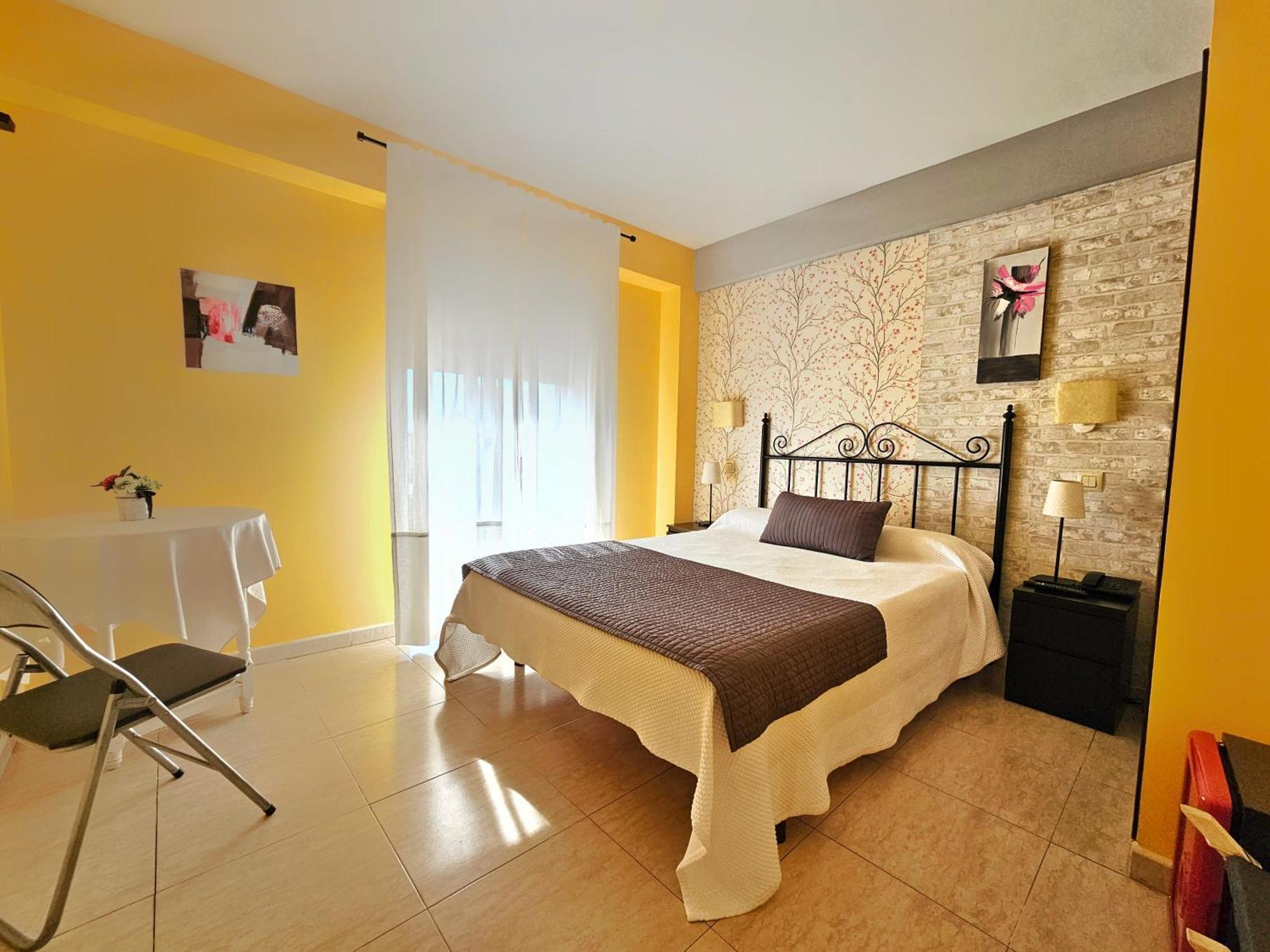Hostal Mainz Piedralaves Dış mekan fotoğraf