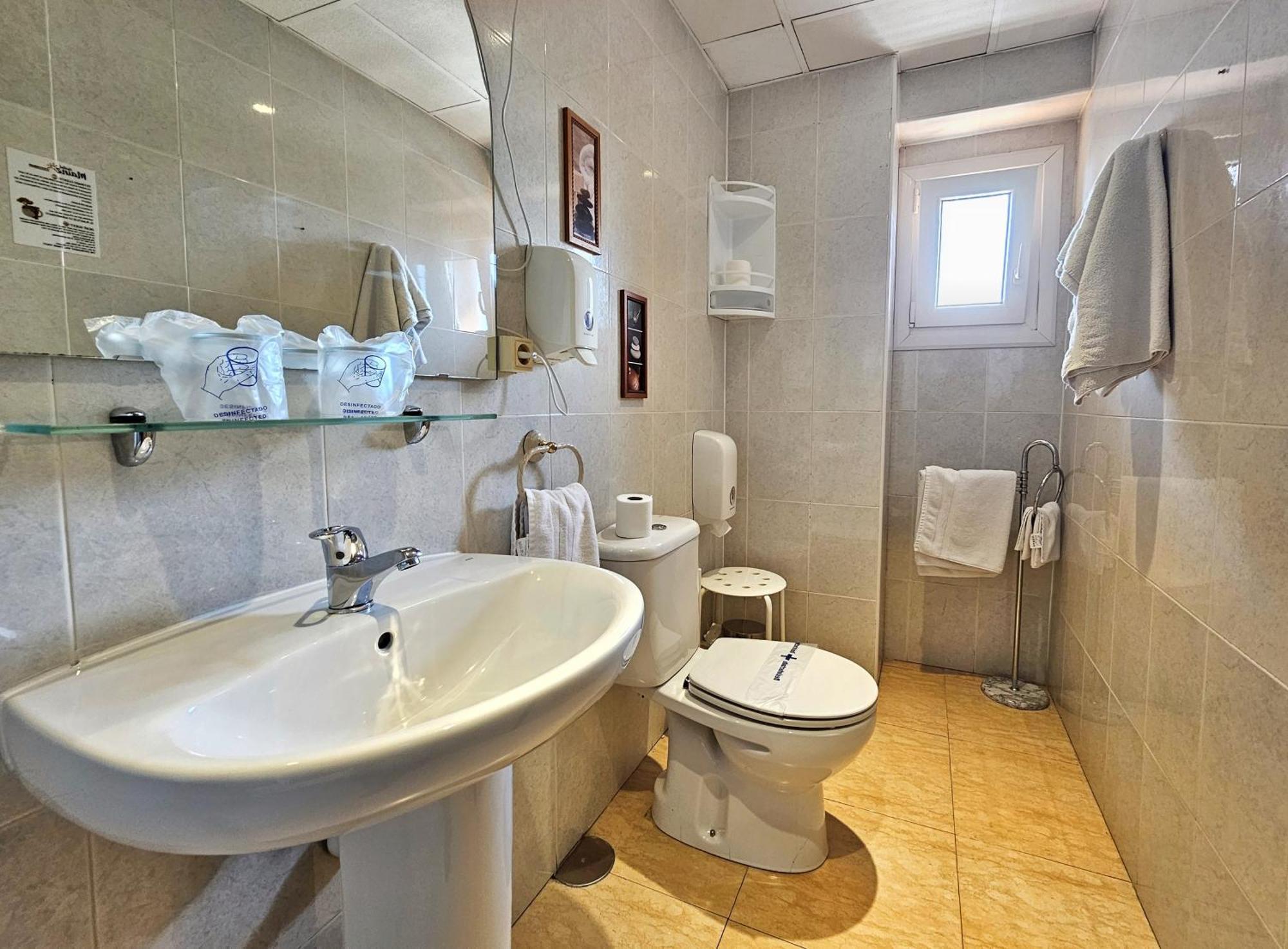Hostal Mainz Piedralaves Dış mekan fotoğraf