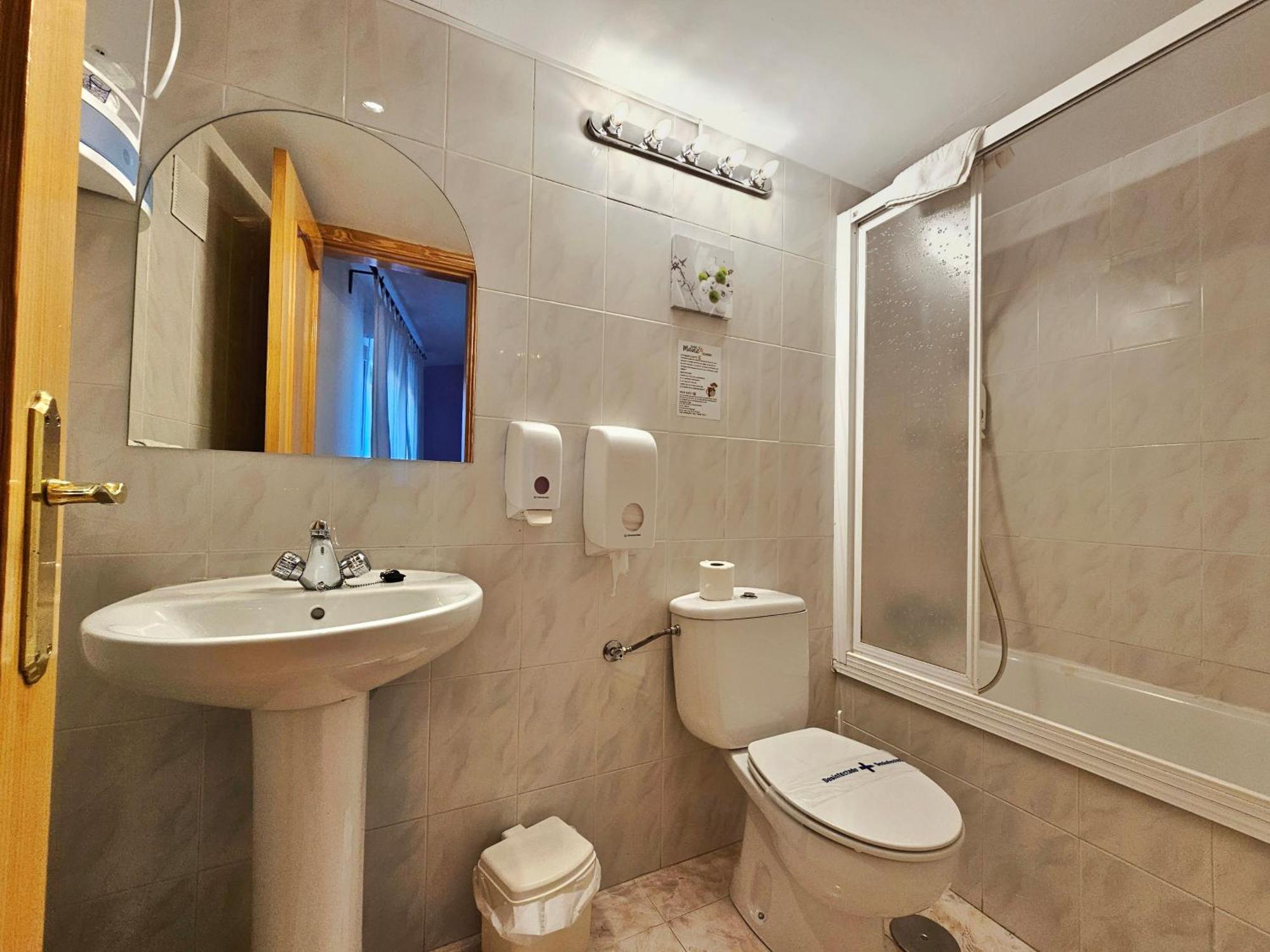 Hostal Mainz Piedralaves Dış mekan fotoğraf