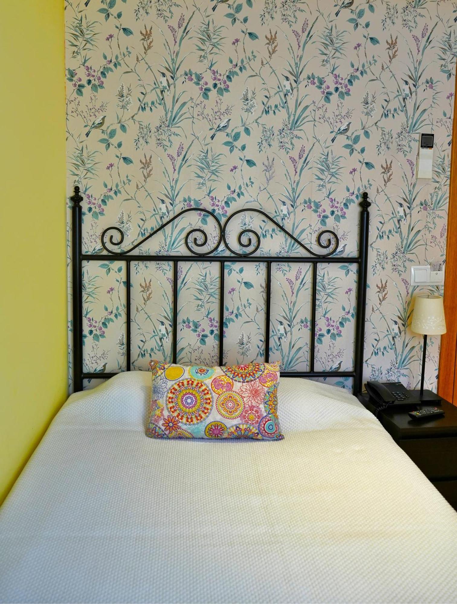 Hostal Mainz Piedralaves Dış mekan fotoğraf